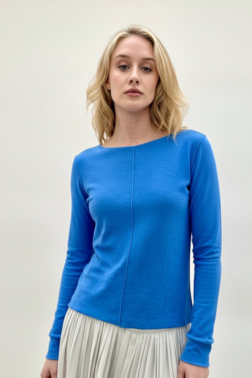 Connar blue round neck cashmere silk arms up
