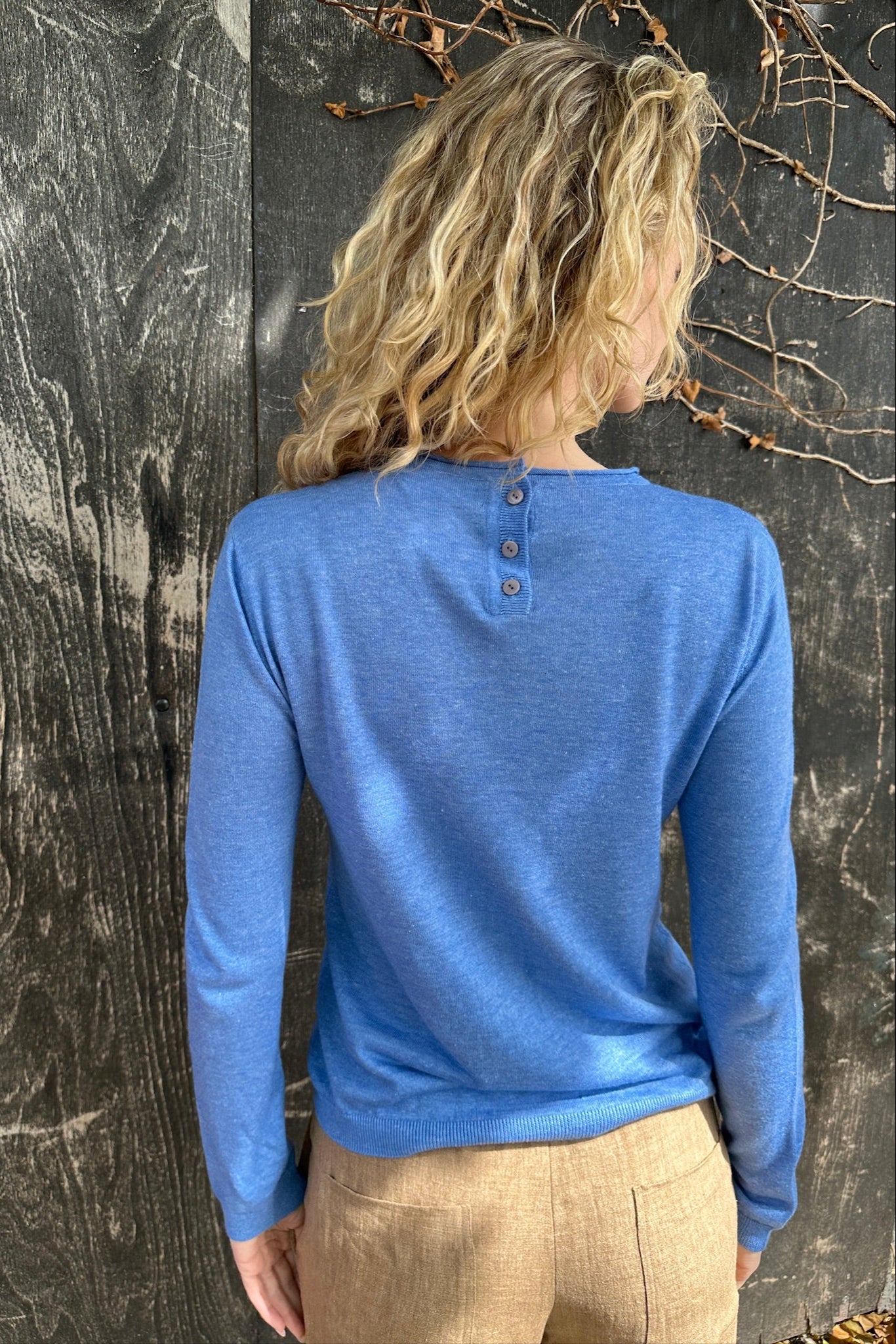 subba bright blue back view