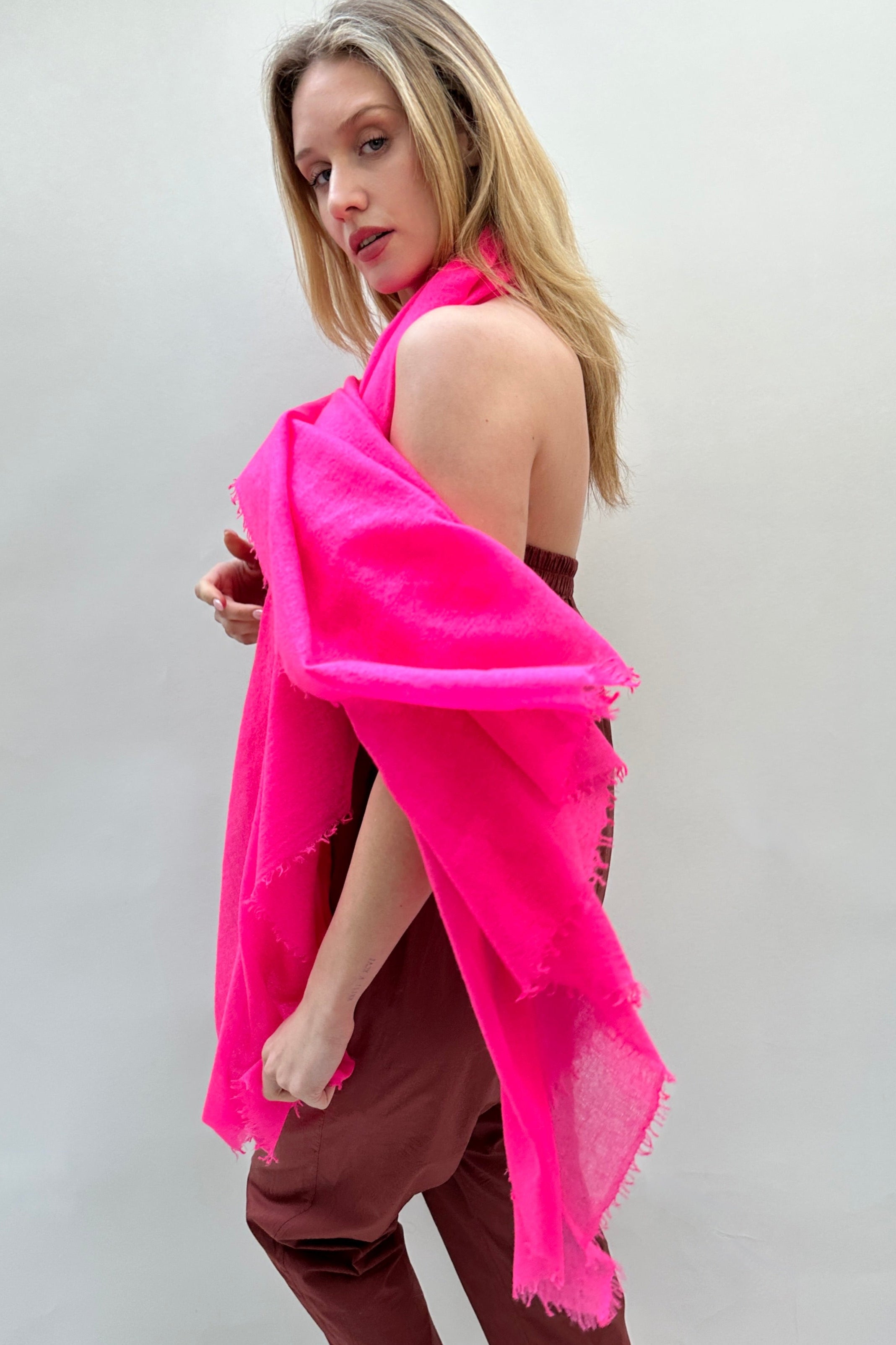 Marmee Neon Pink