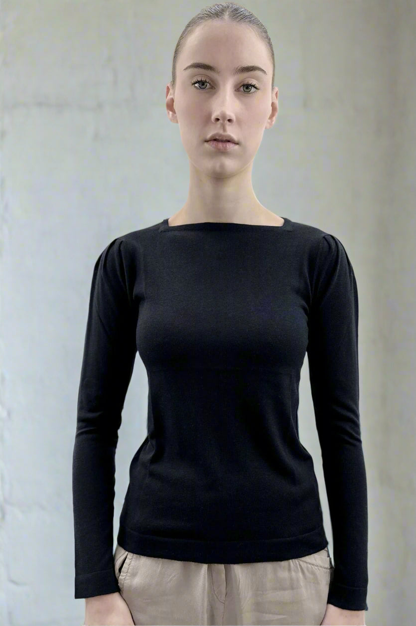 Pipster black front view