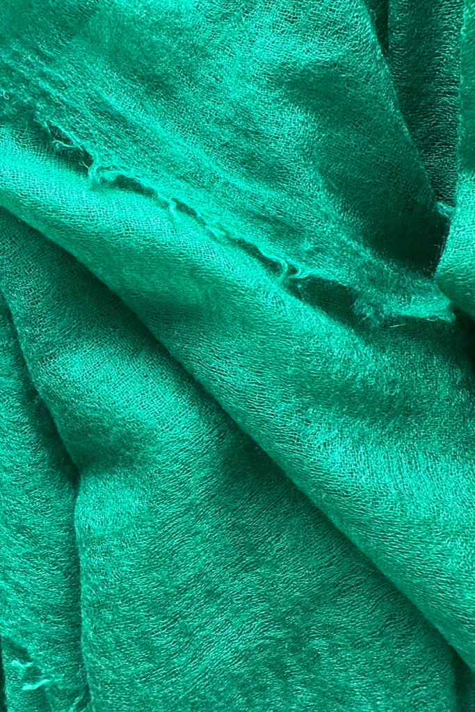 Marmee Kelly Green close up swatch