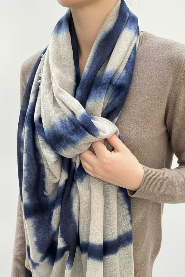 shiborisky squares bare navy black stripe scarf selfie
