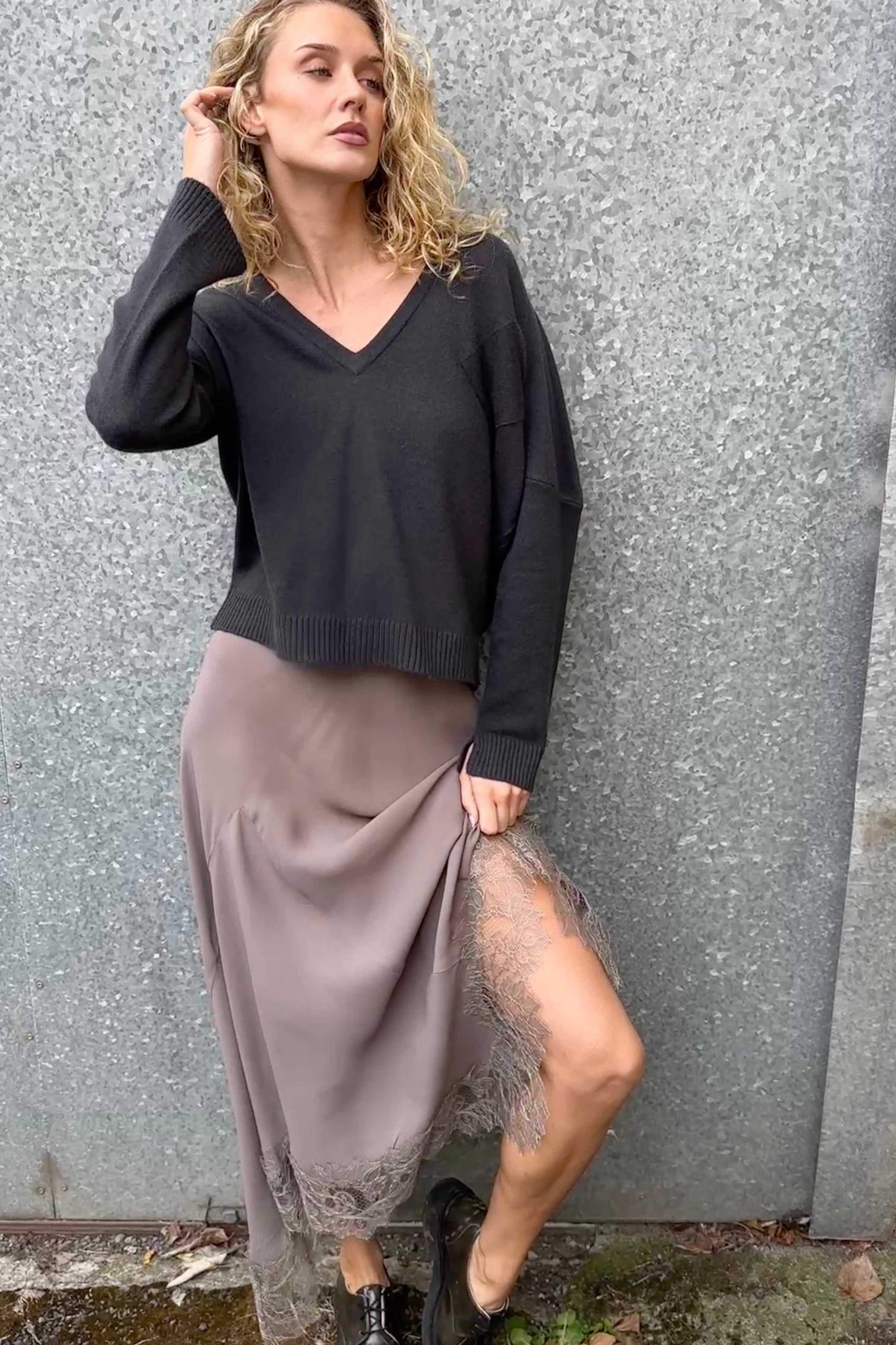 brianna v neck cashmere grey sweater