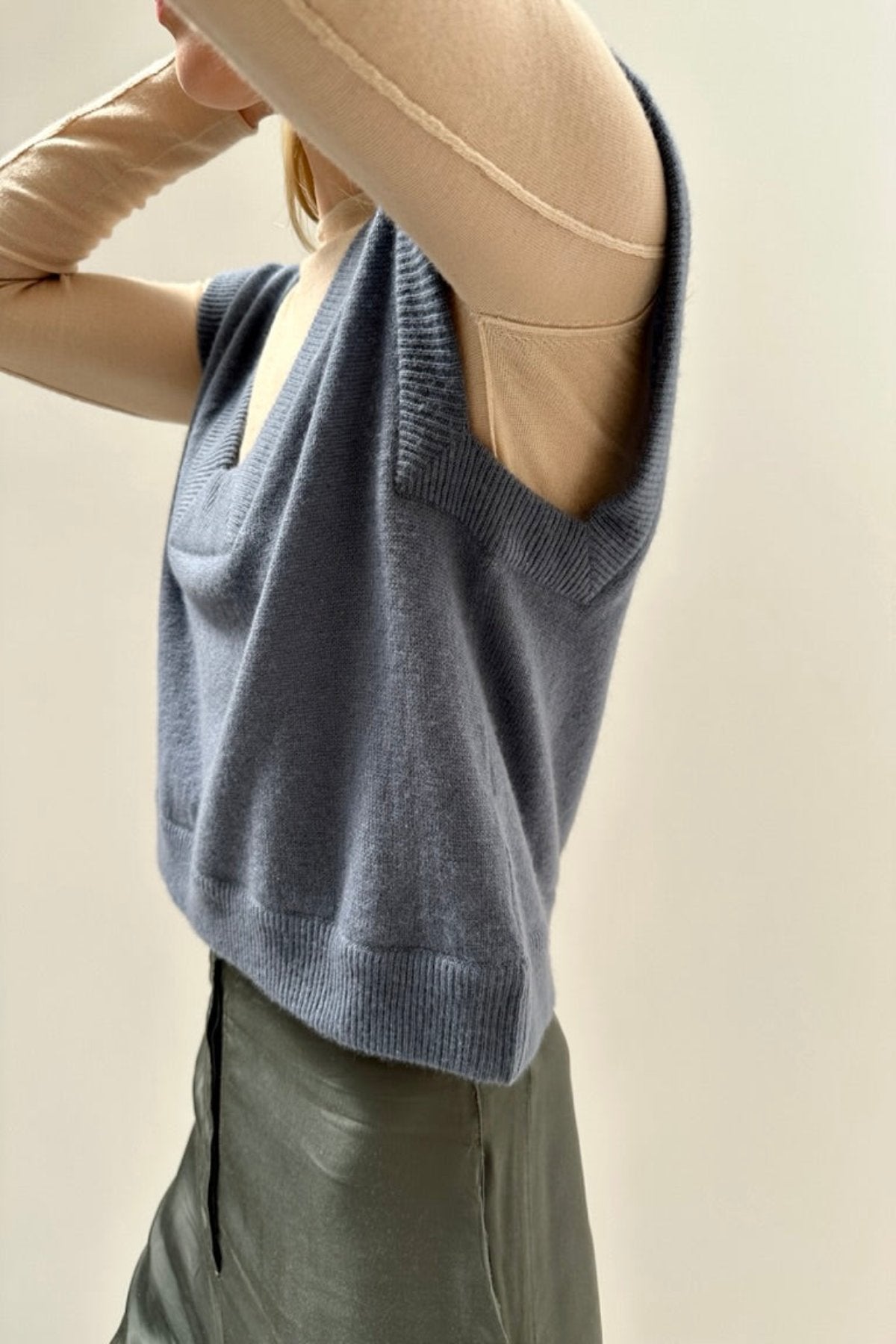 INKA BLUESY TANK TOP SIDE VIEW