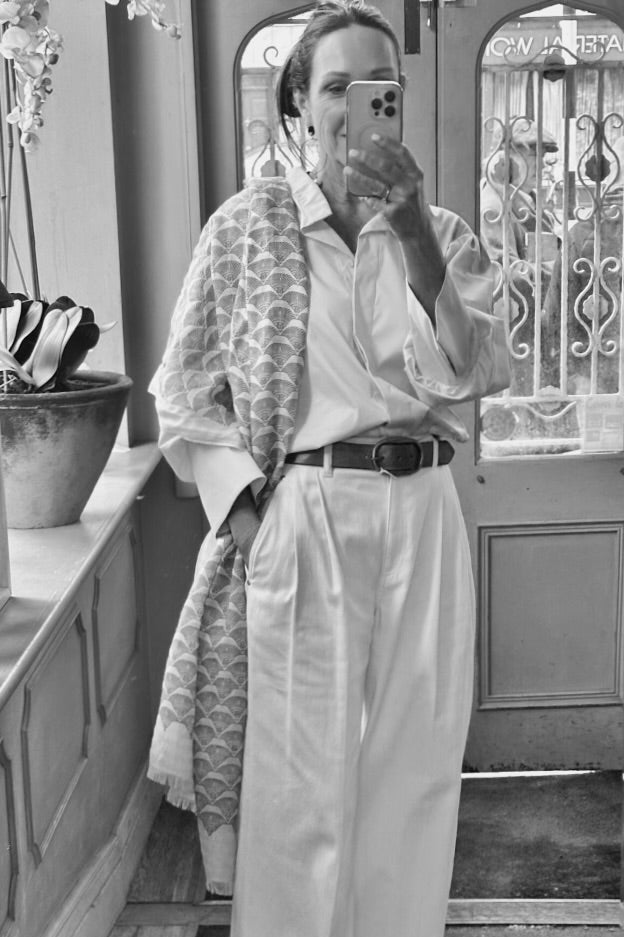 jess colivet in fantail scarf