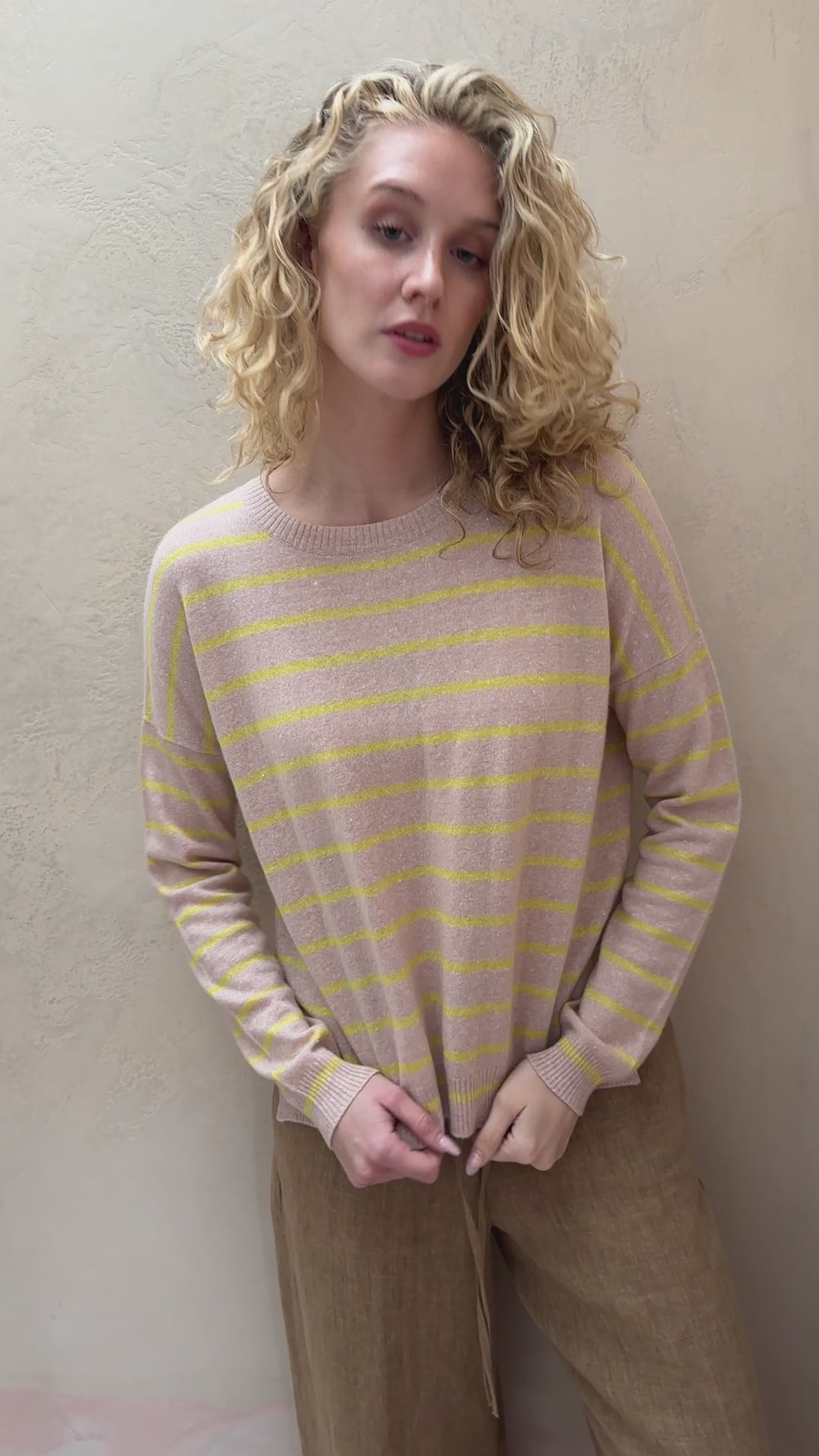 zeek yellow pink sweater video