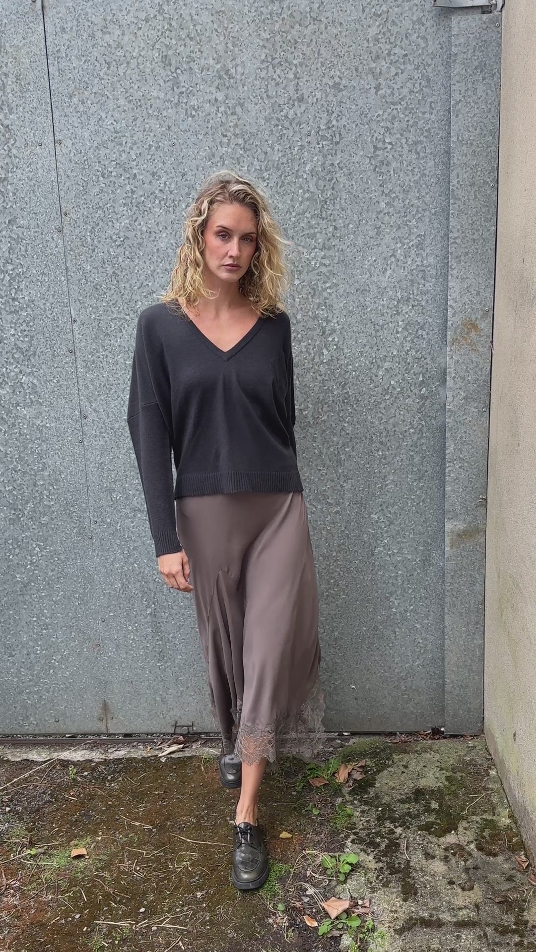 brianna v neck cashmere grey sweater