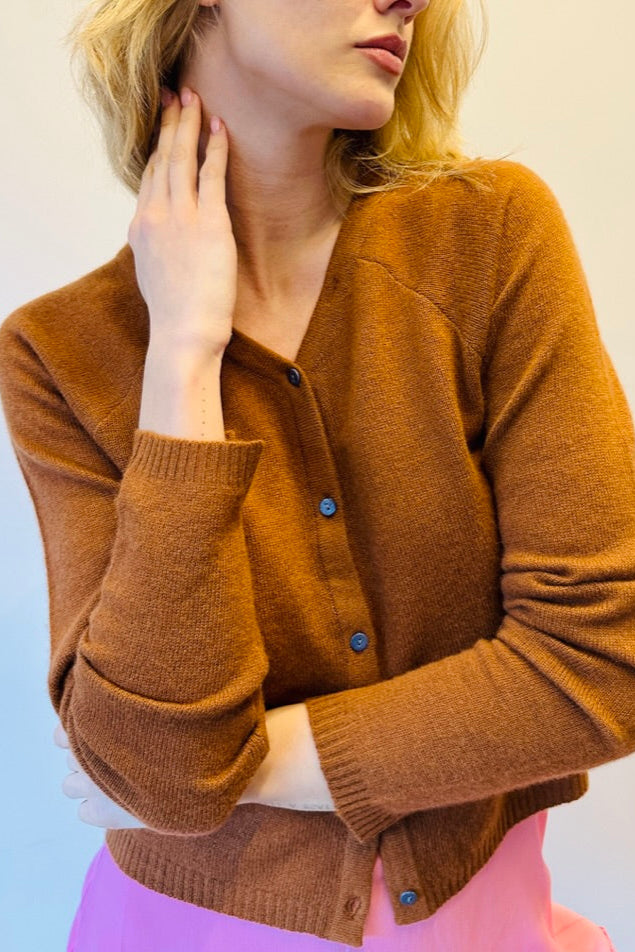 zelia tobacco brown v neck cashmere cardigan in brown close up