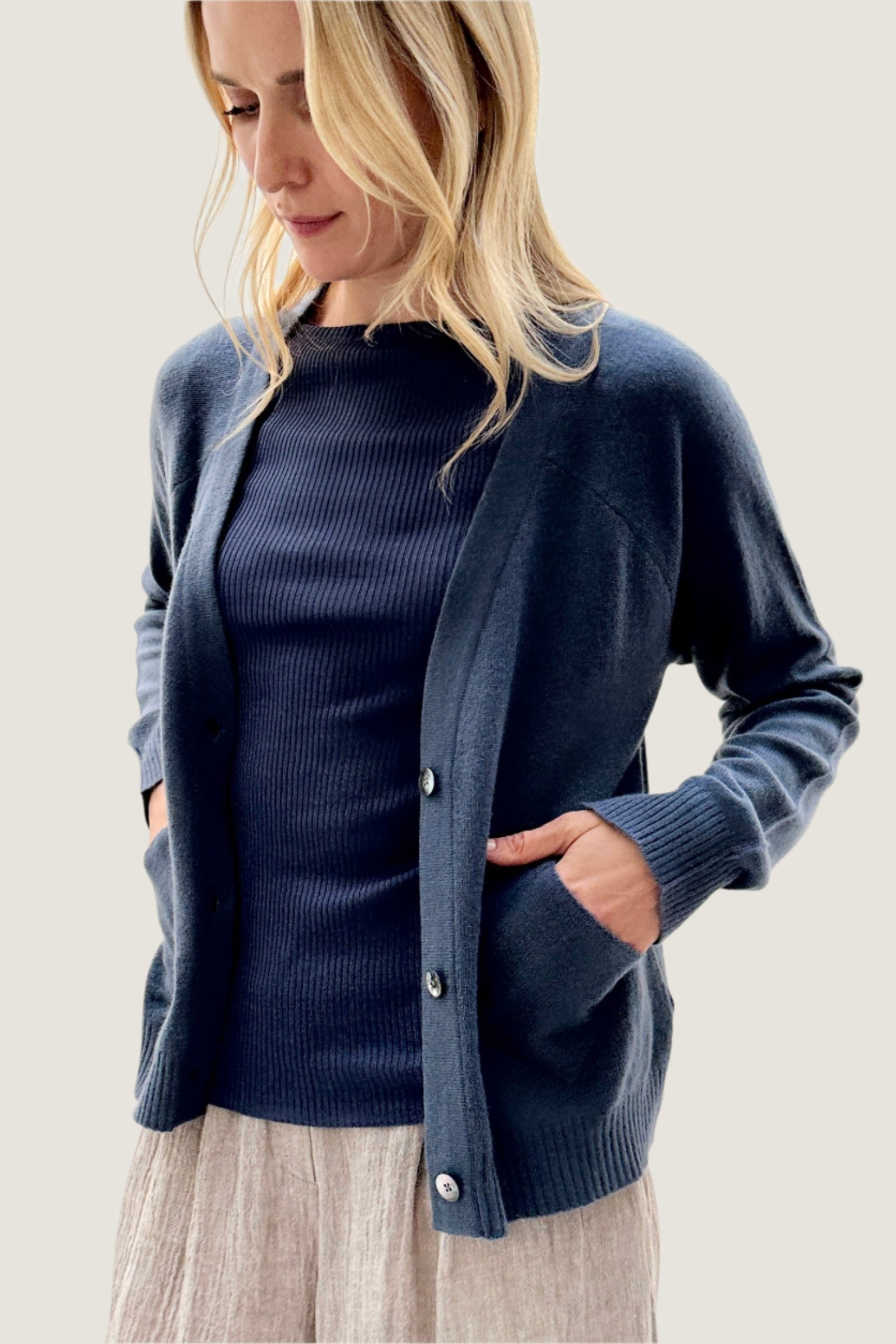 Bluesy cardi cashmere with pockets