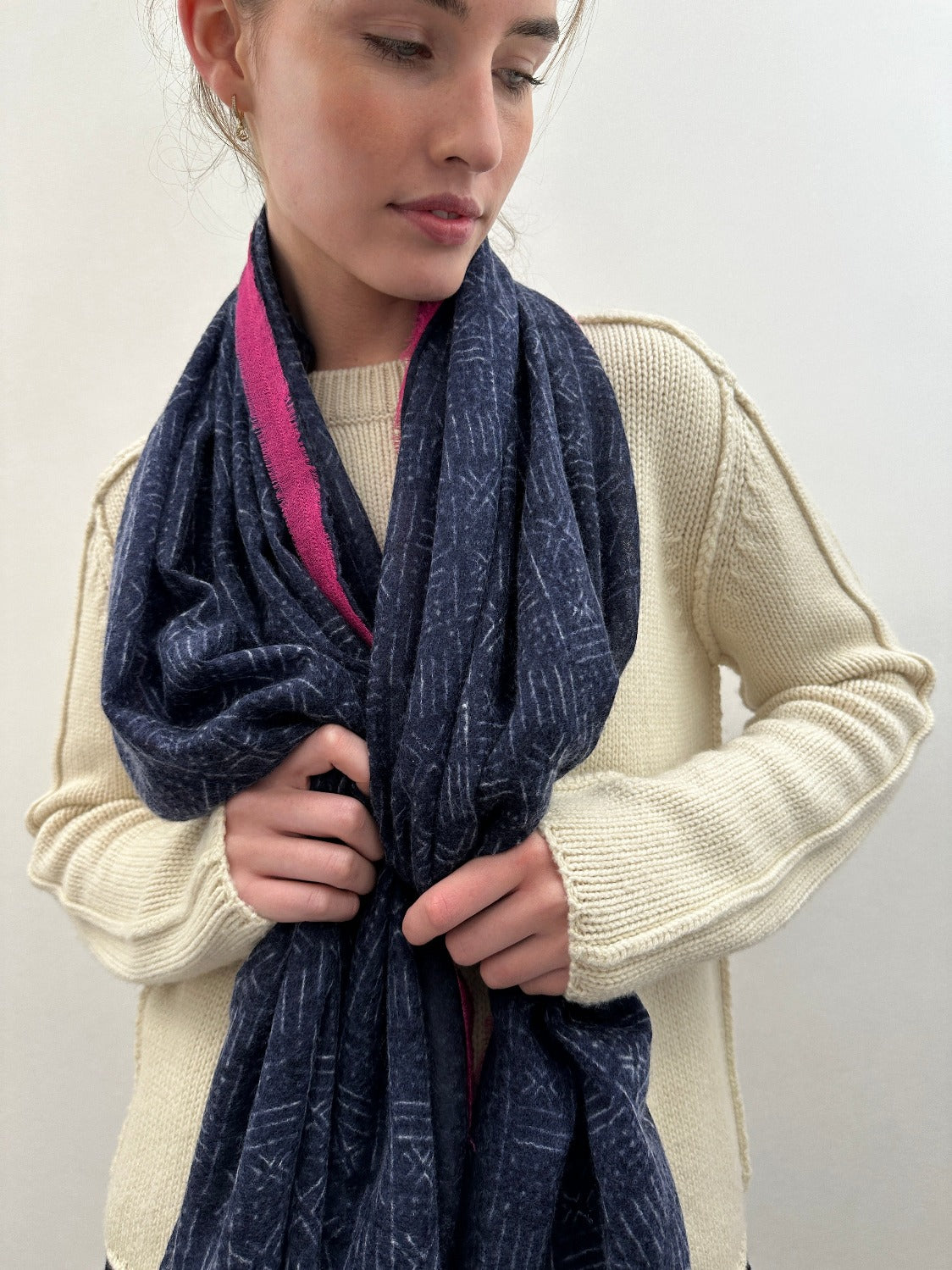 Mud print navy scarf with border 