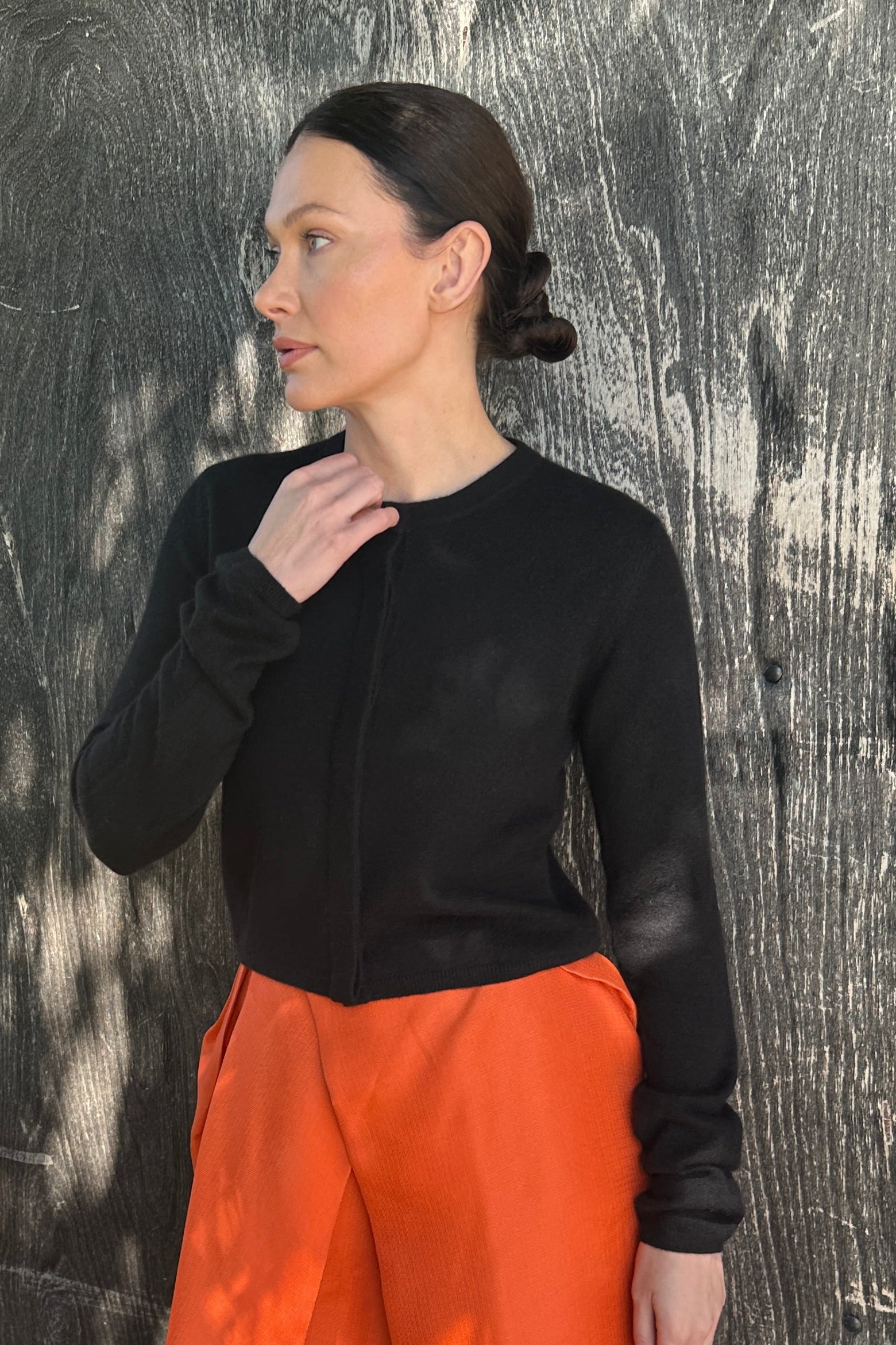 rox cashmere cardigan round neck black side view