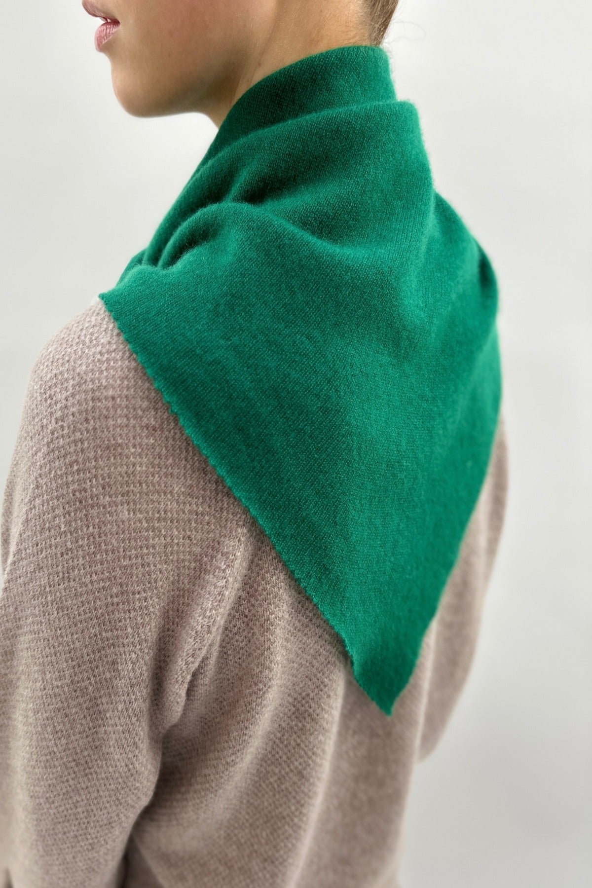 doon kelly green foulard bandan neck wamer back view