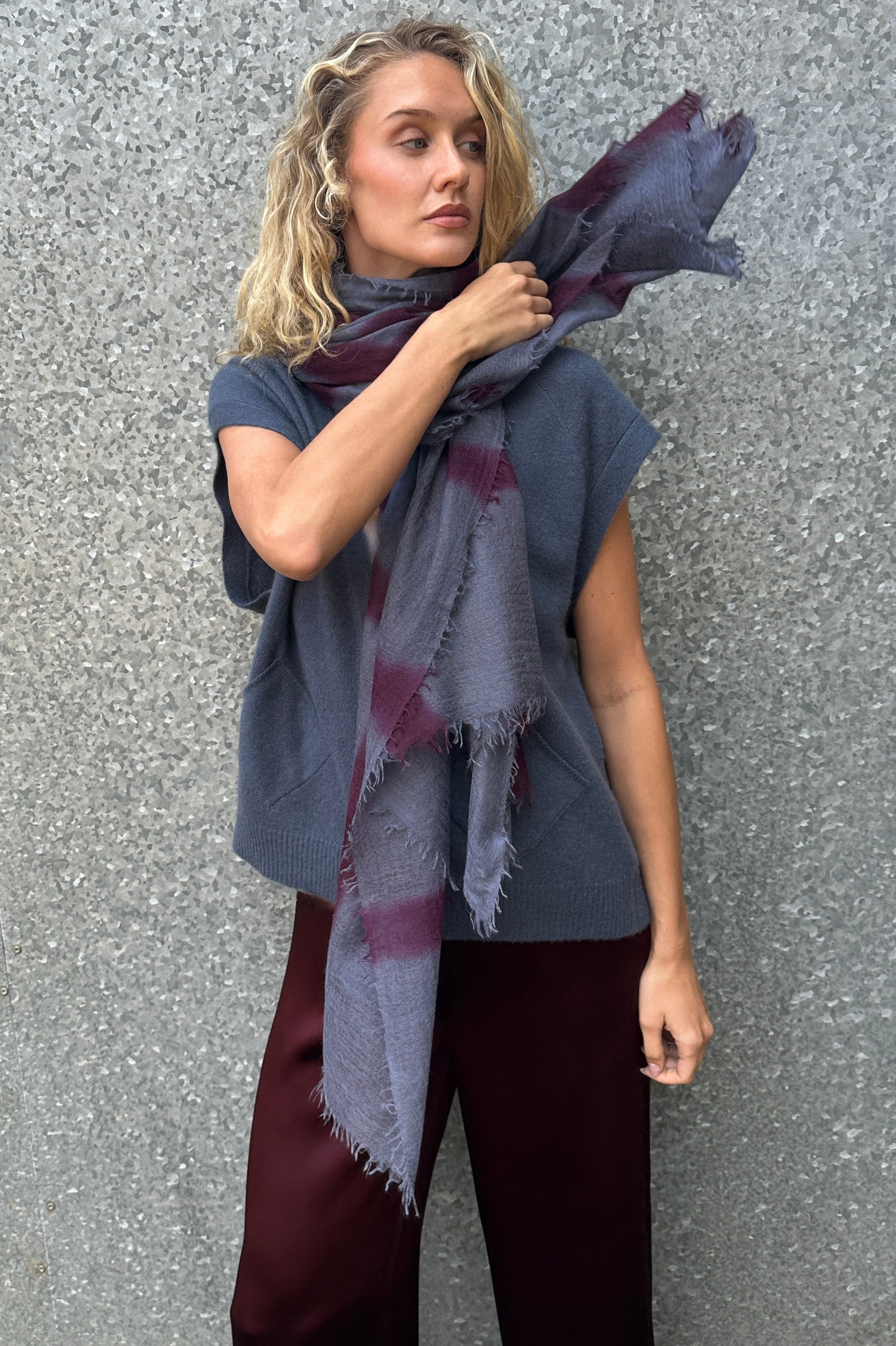 model in Shiborisky scarf cashmere in bluesy blue claret wine 