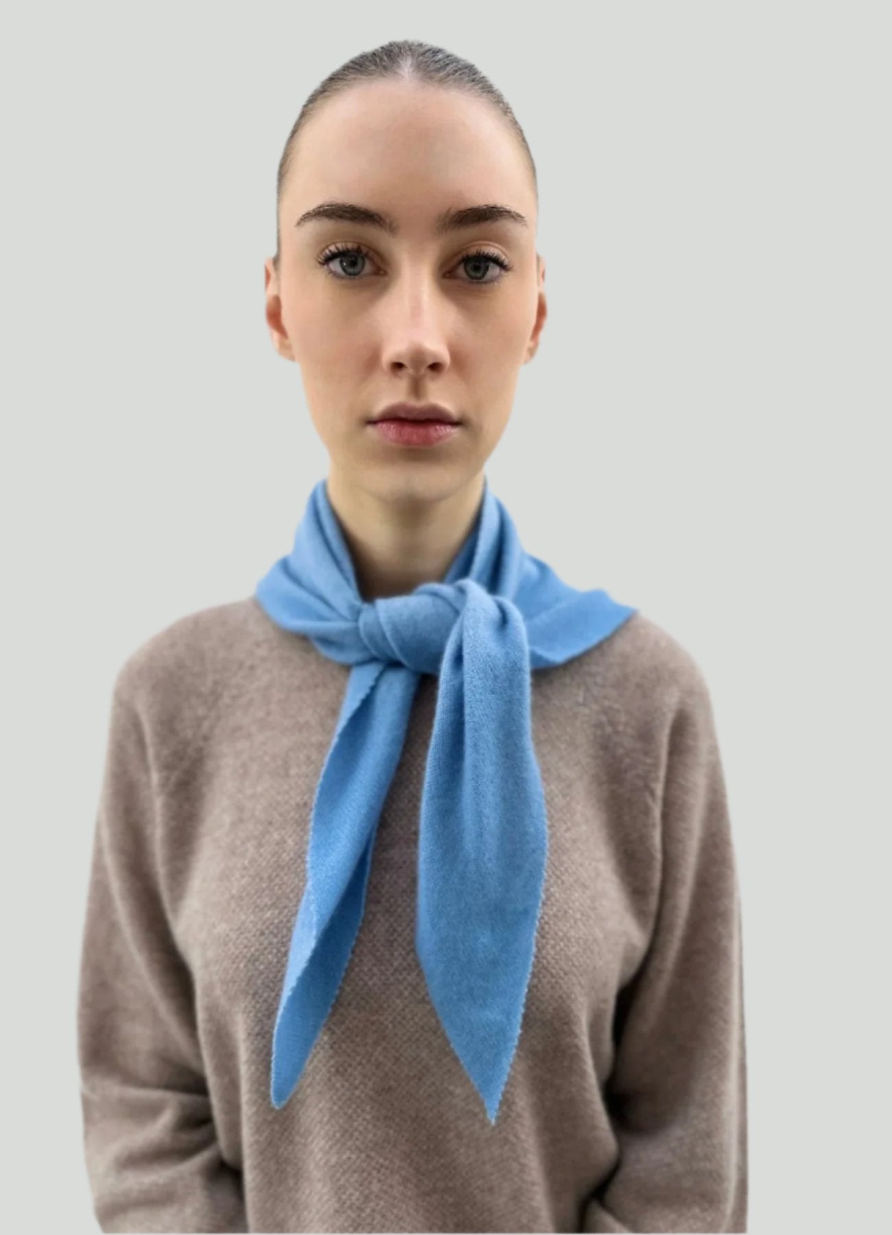 doon sky scarf foulard light blue