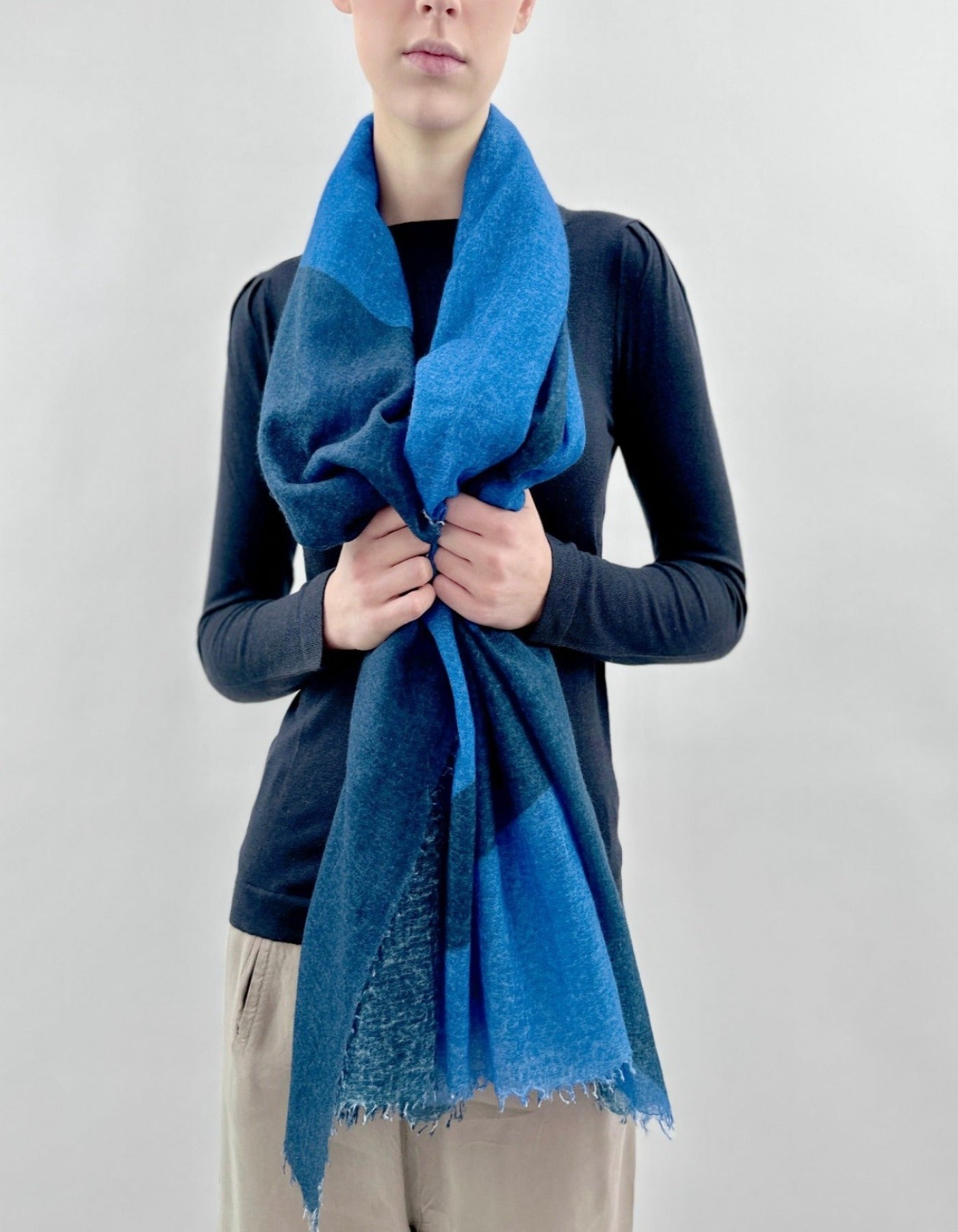Shapes Navy and Teal cashmere scarf