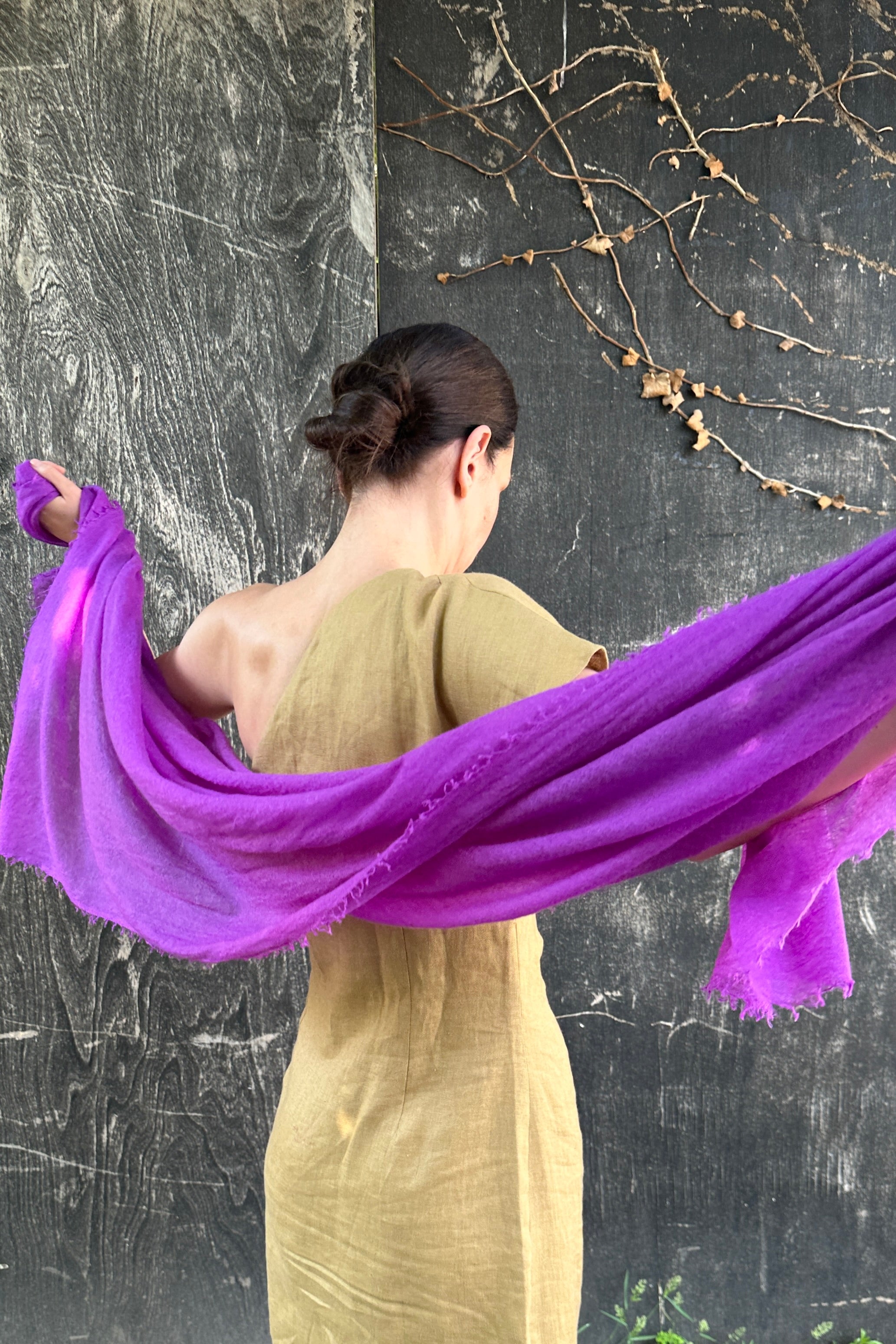 Marmee sari purple cashmere scarf  back view