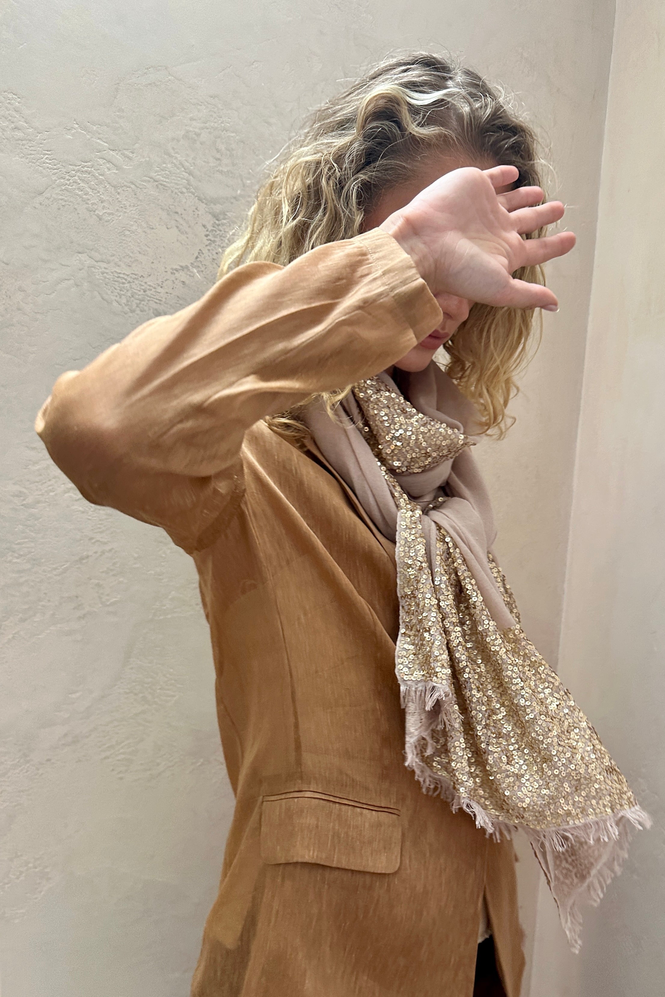  sparkle bare champagne beige scarf with gold sequin details.