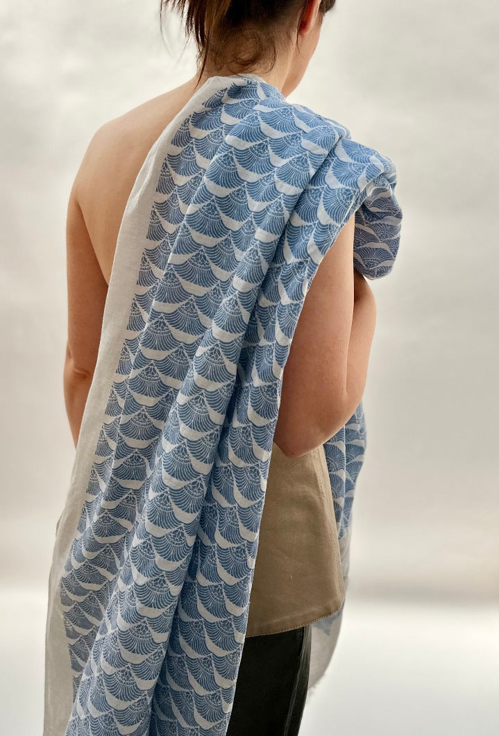 fantail scarf back slung cornflower
