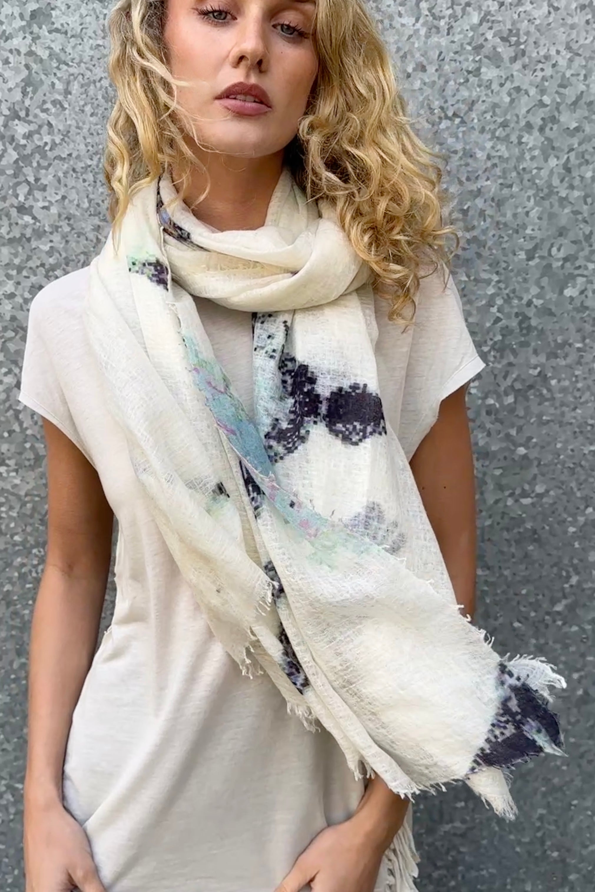 dominga scarf  light off white cashmere print geometric