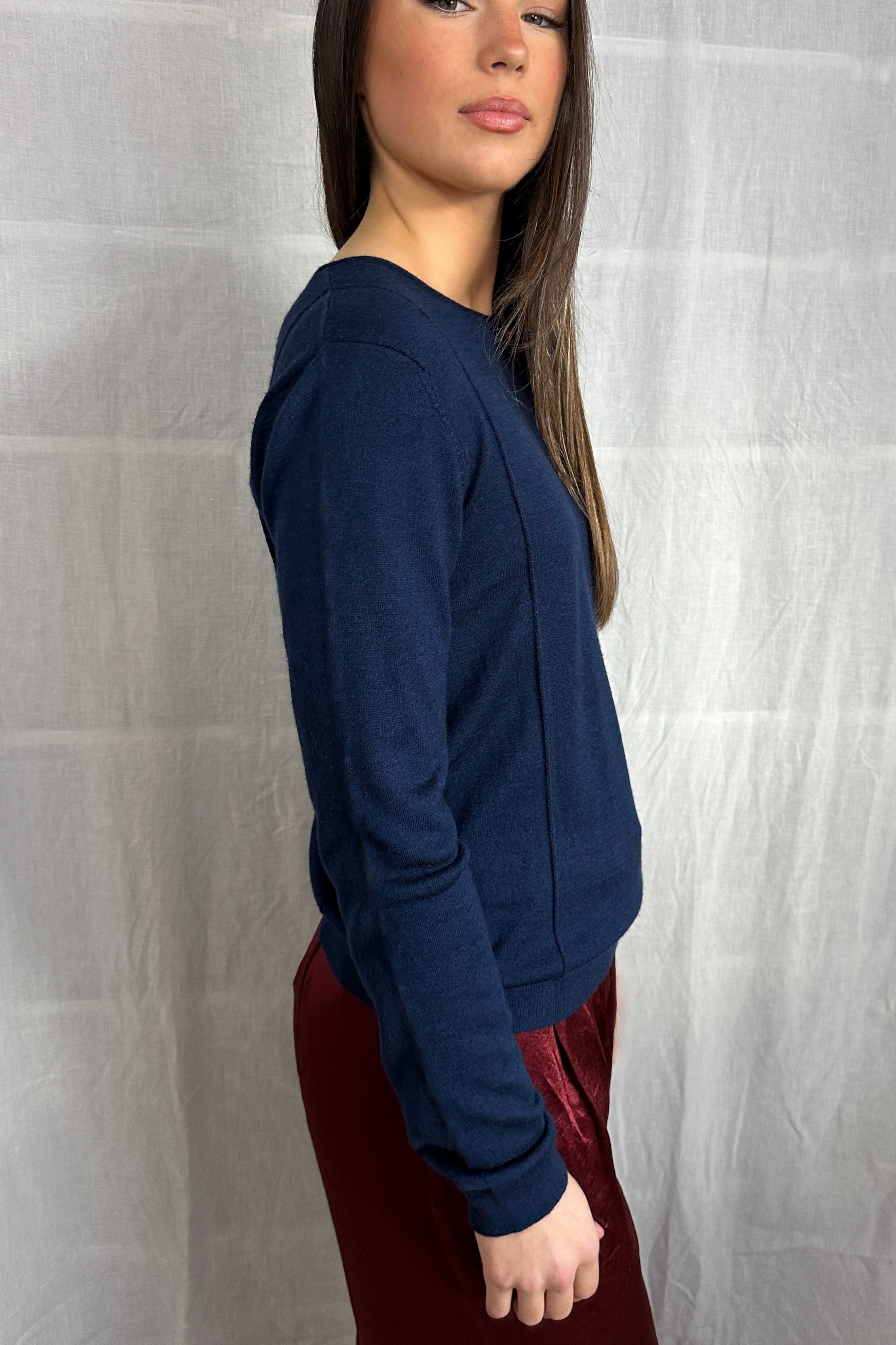 Stina navy round neck cashmere silk  top side view