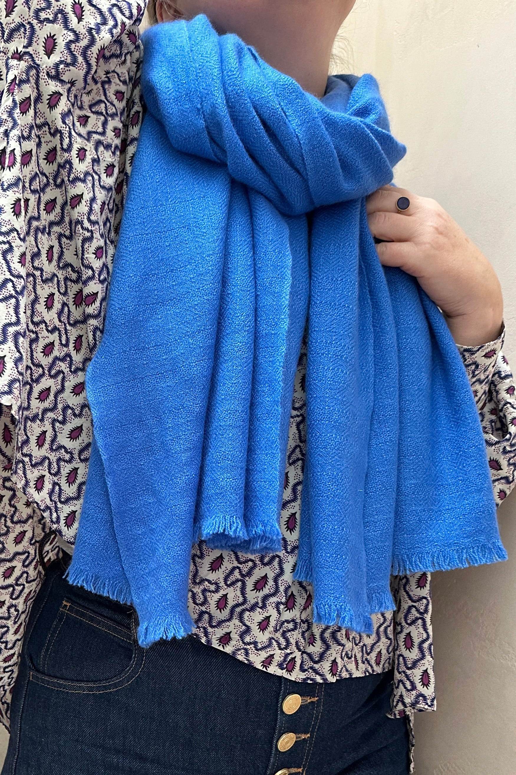 Kitty Cornflower cashmere blue scarf 2