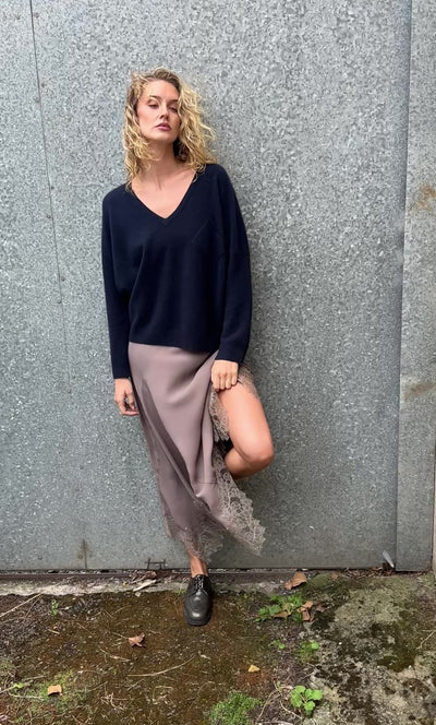 brianna navy v neck cashmere sweater